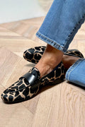 MOCASINES CON ESTAMPADO ANIMAL