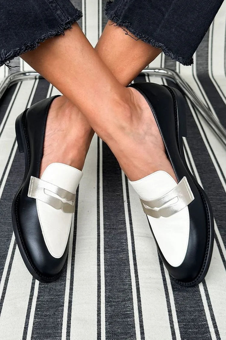 Mocassins bicolores avec détails métallisés