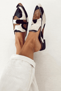 MOCASINES CON DISEÑO ABSTRACTO