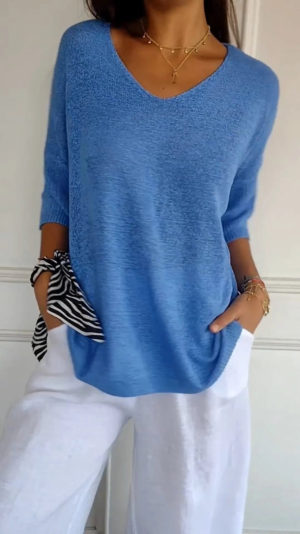SKY | Blusa noire cuello en V
