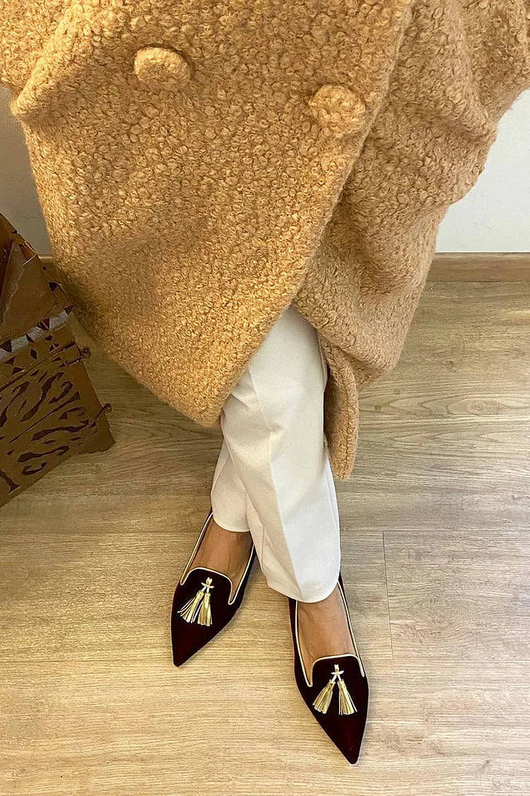 MOCASSIN ÉLÉGANT À HOUPPES