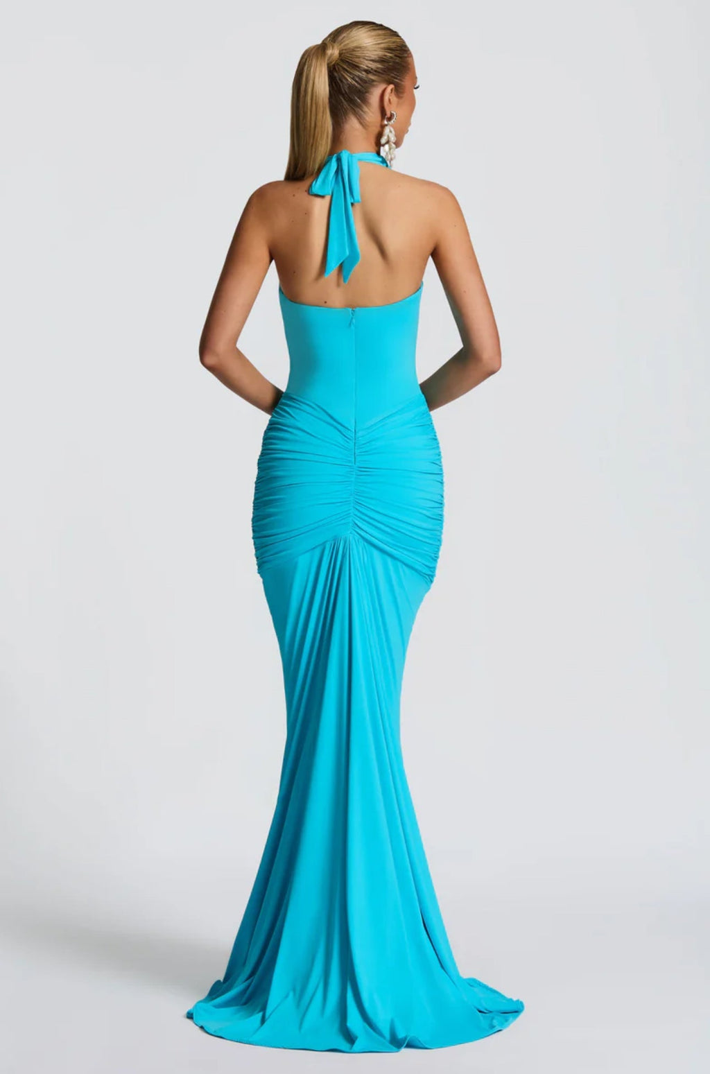 Vestido SKY™ -  Elegancia fluida con escote halter