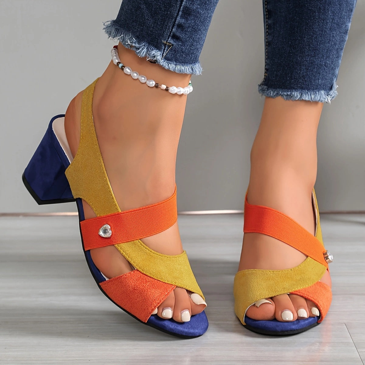 Elara™ | Talons confortables à brides croisées