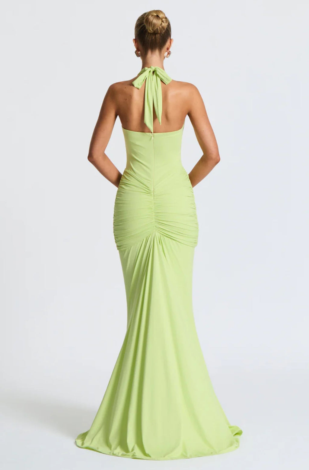Vestido SKY™ -  Elegancia fluida con escote halter