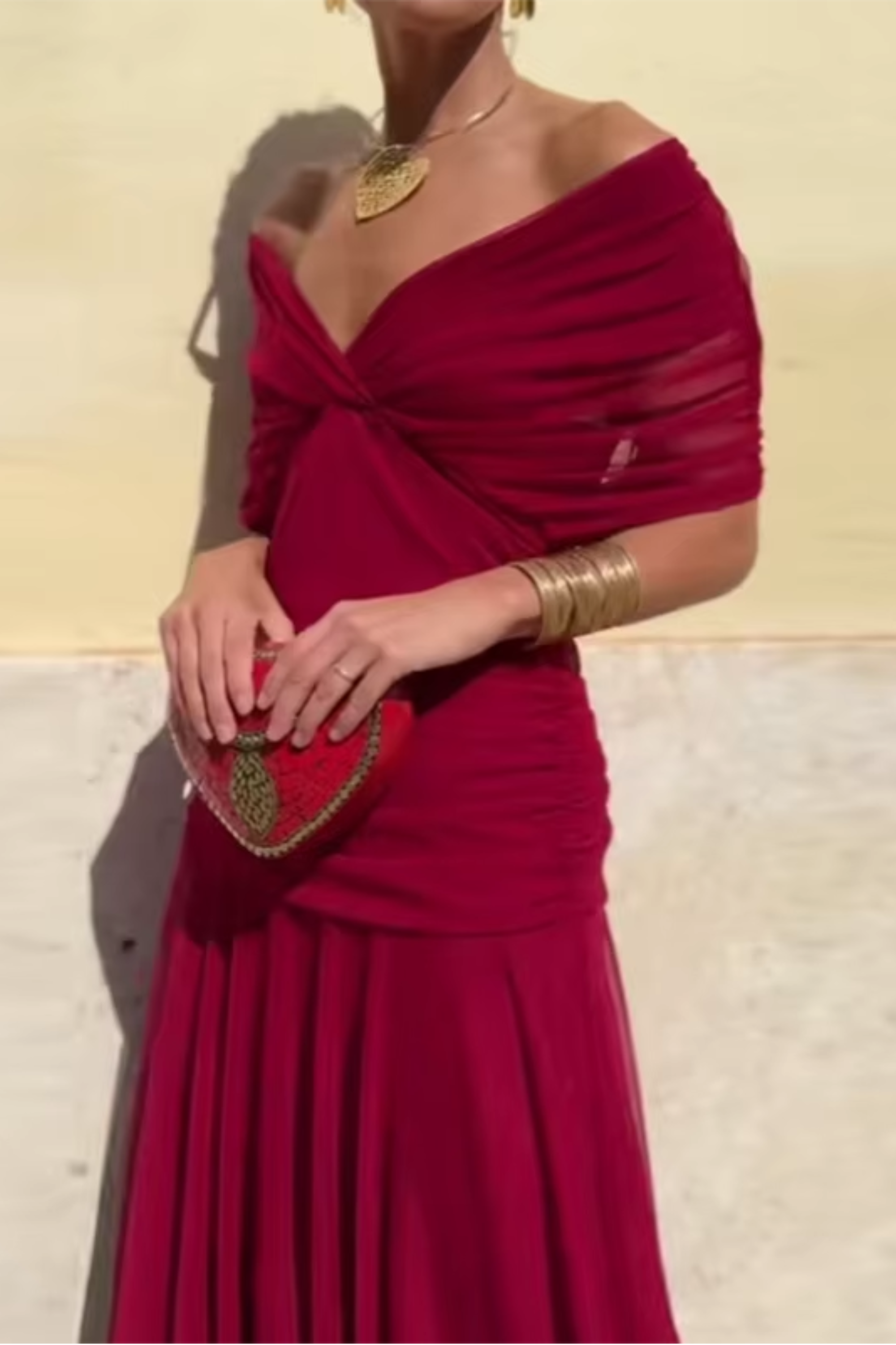 Louise | Robe de soirée longue élégante avec décolleté en V