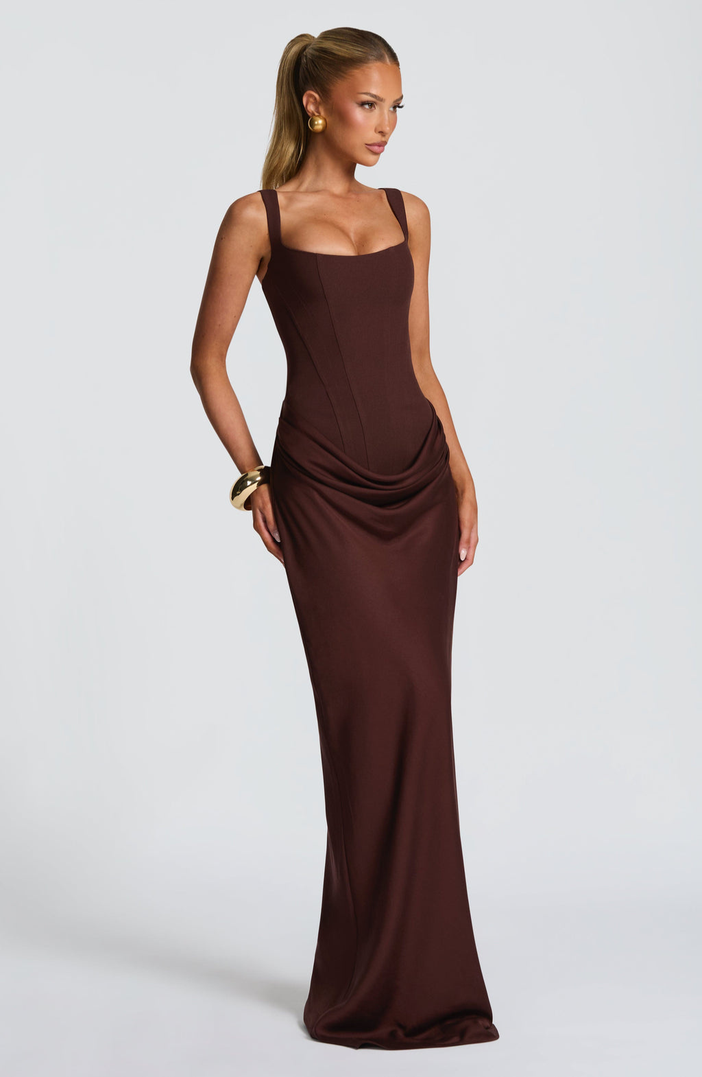 Vestido SKY™ -  Silueta fluida con corsé ajustado