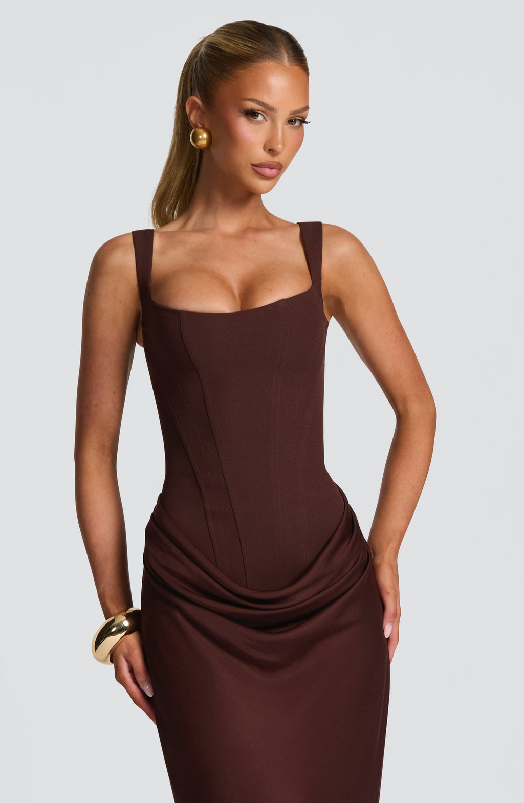 Vestido SKY™ -  Silueta fluida con corsé ajustado