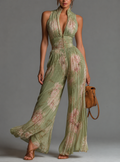 Valentina | Combinaison plissée en mousseline vert sauge à motifs floraux, avec manches kimono