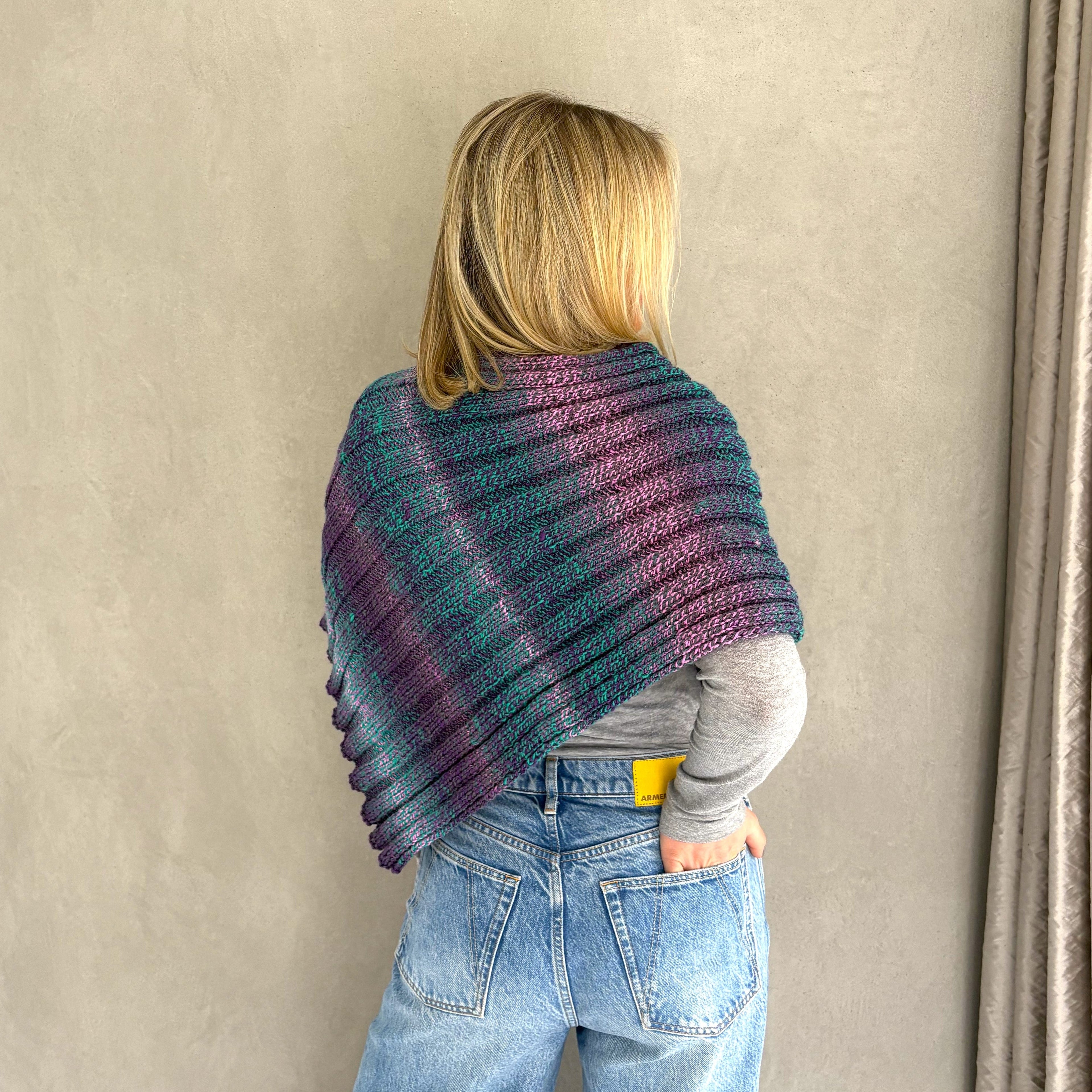 Kit de punto GLOW Poncho