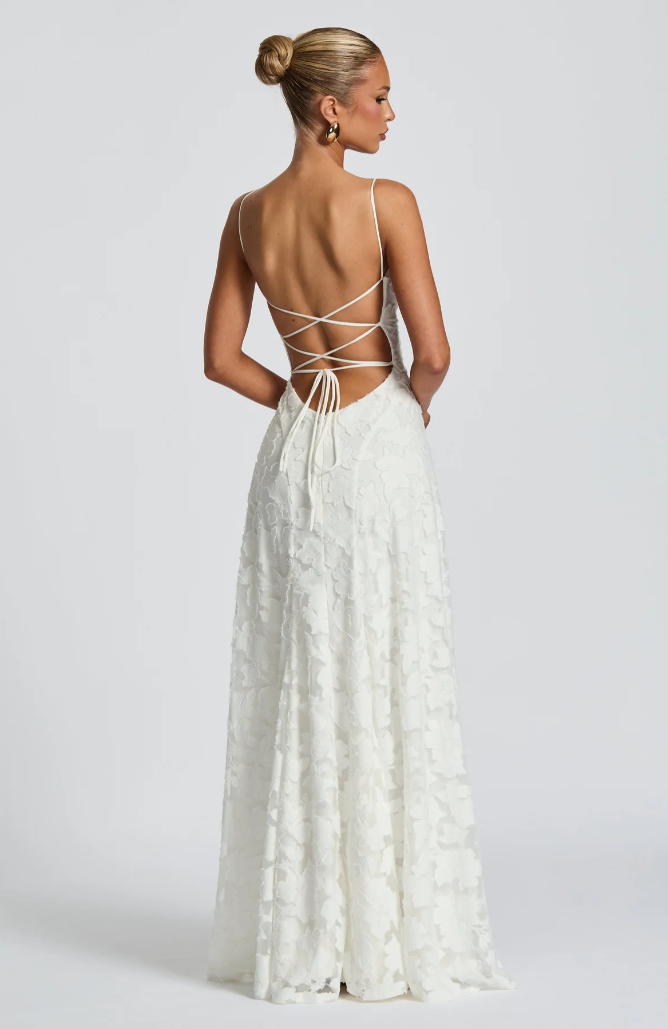 SOFIA | Elegante vestido largo de encaje