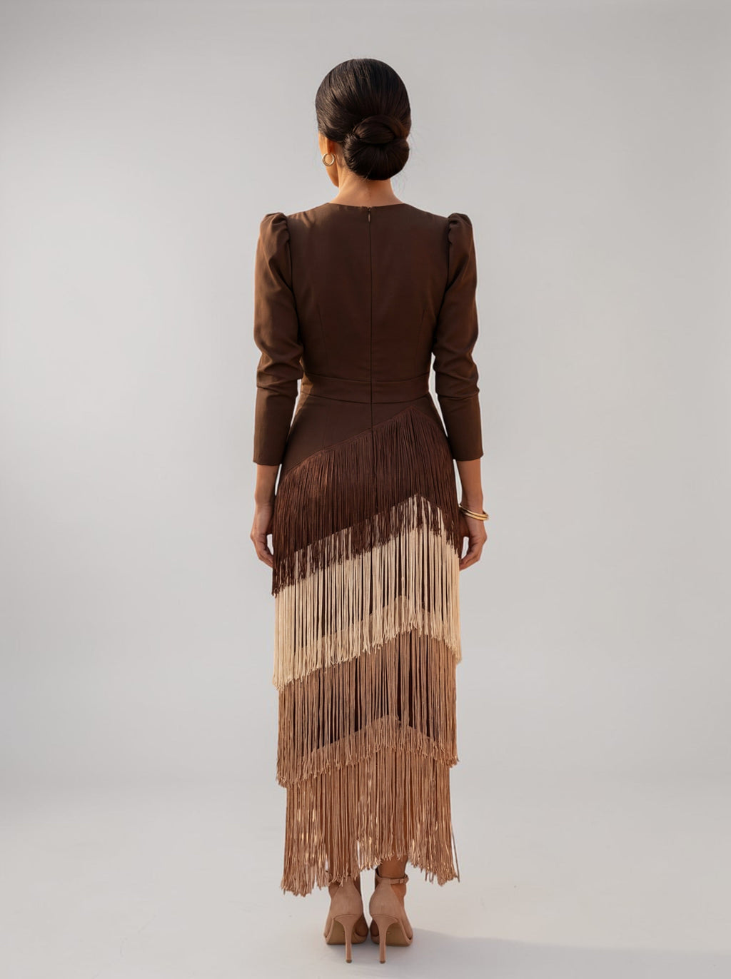 Sofía | Elegante vestido con flecos