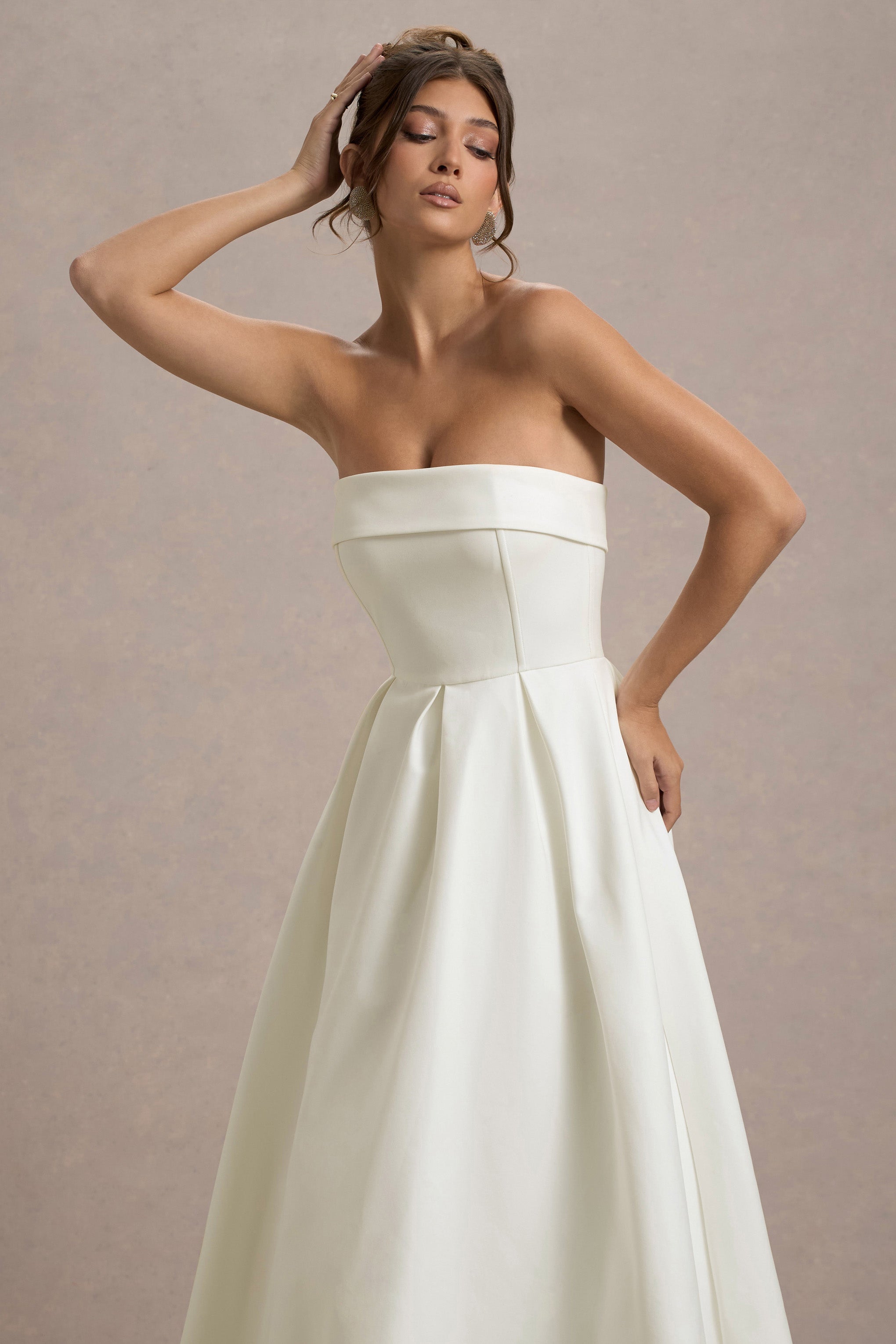 ANNE | Elegante vestido midi con escote a la espalda
