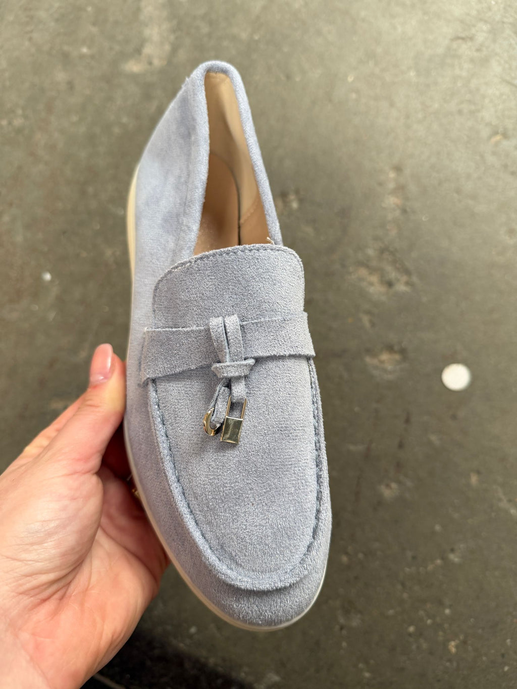 Mocasín Gris