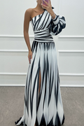 Hazel™ | Elegante vestido largo a rayas con hombros descubiertos