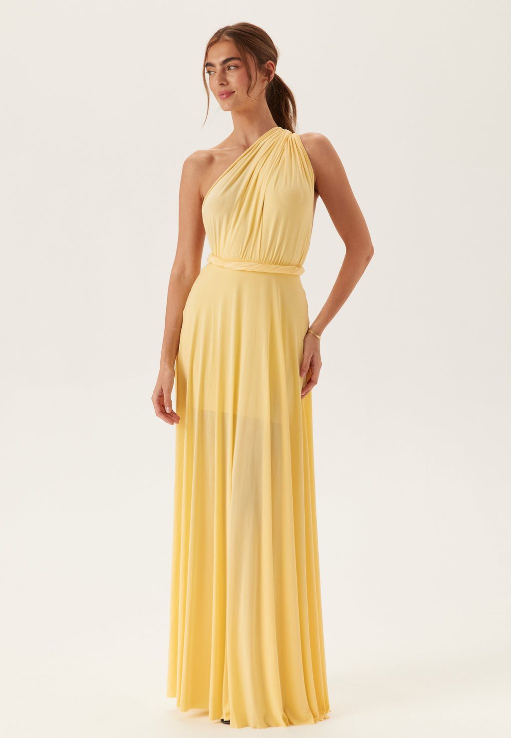 Vestido largo con lazos múltiples