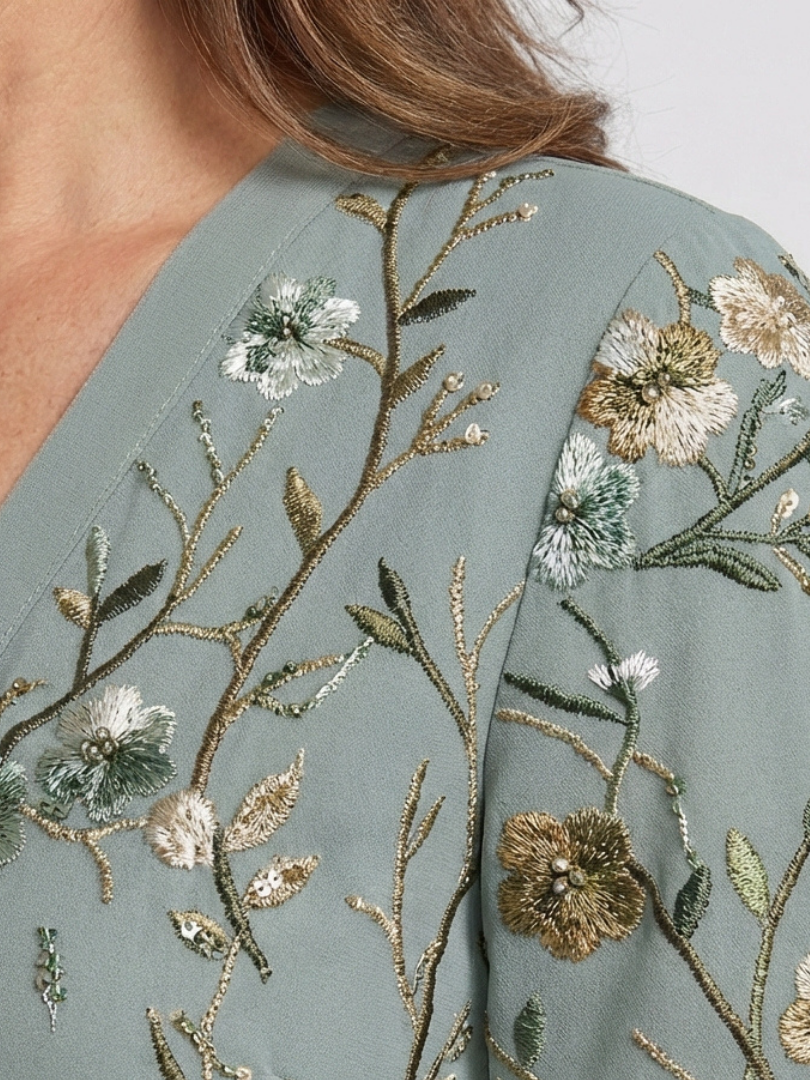 Elodie – Vestido largo floral con escote en V