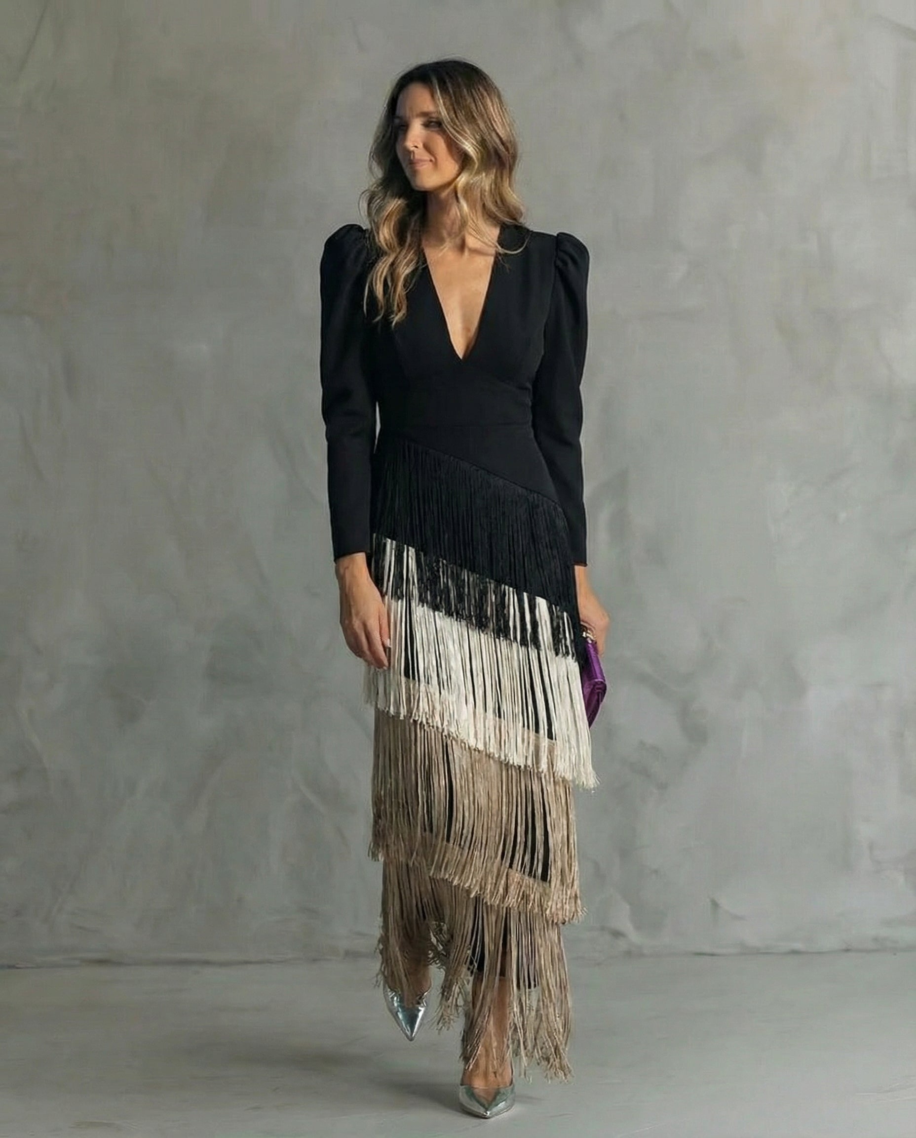 Alessia - Robe midi élégante avec manches à franges