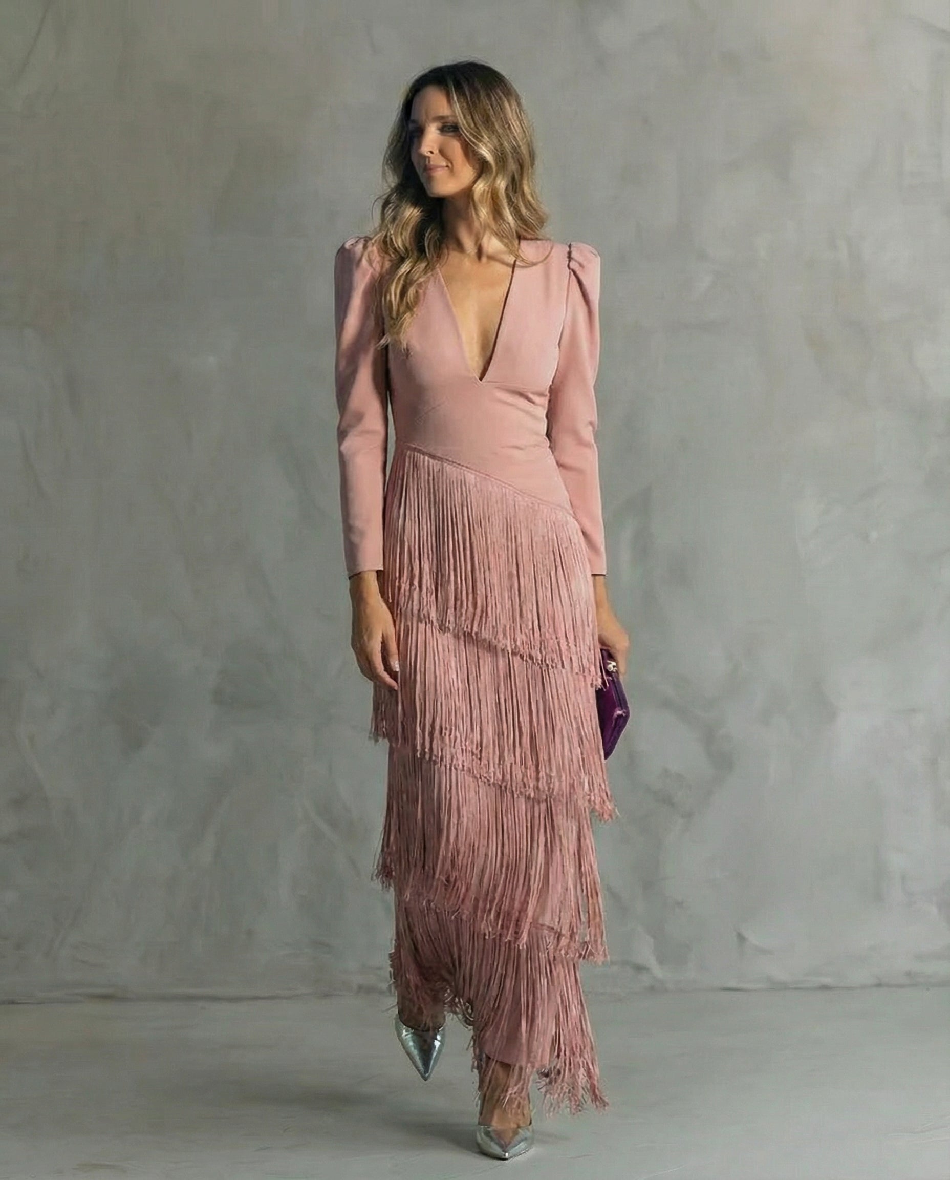 Alessia - Robe midi élégante avec manches à franges