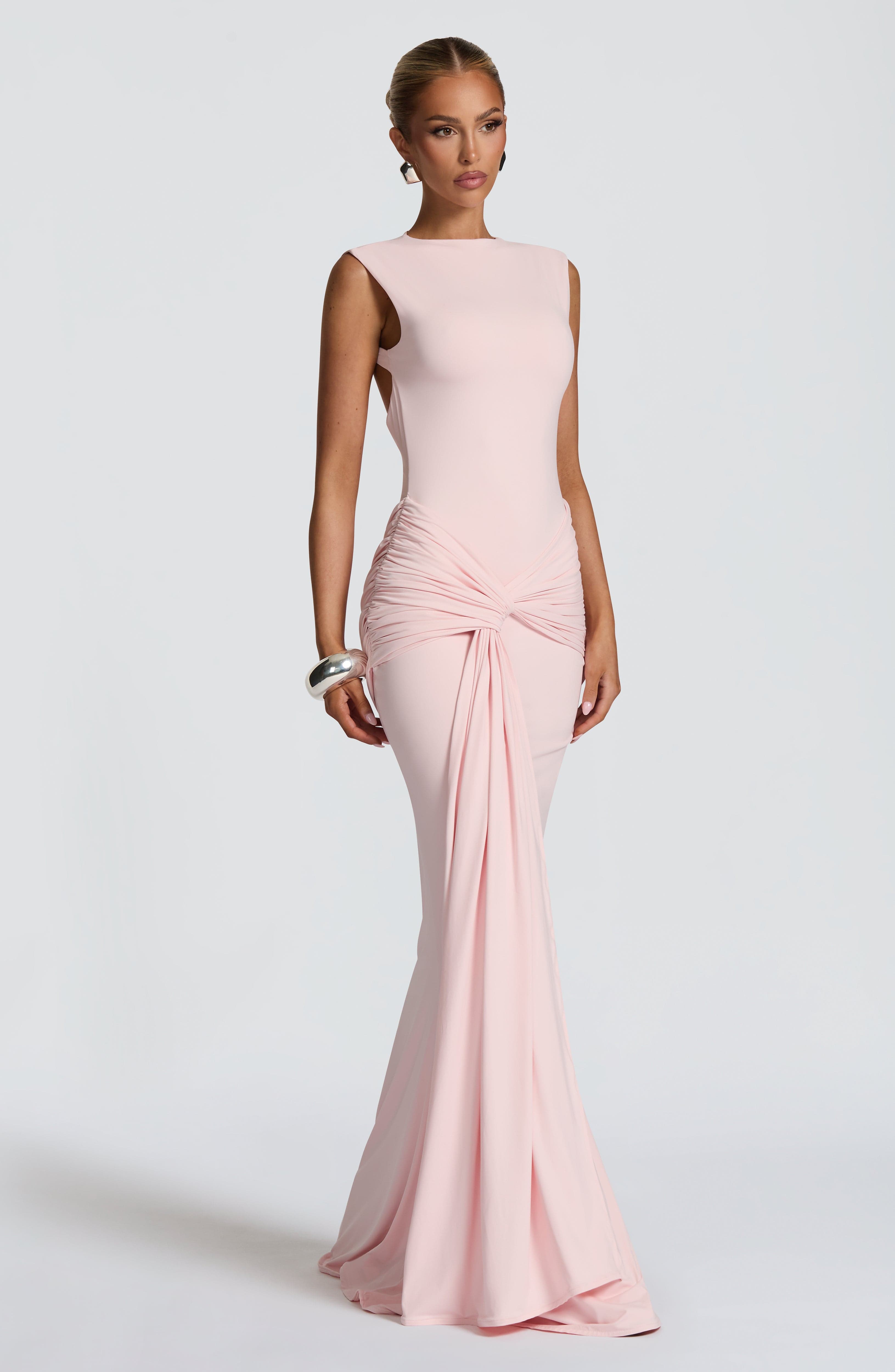 Robe SKY™ - Silhouette élégante avec drapé sculptural