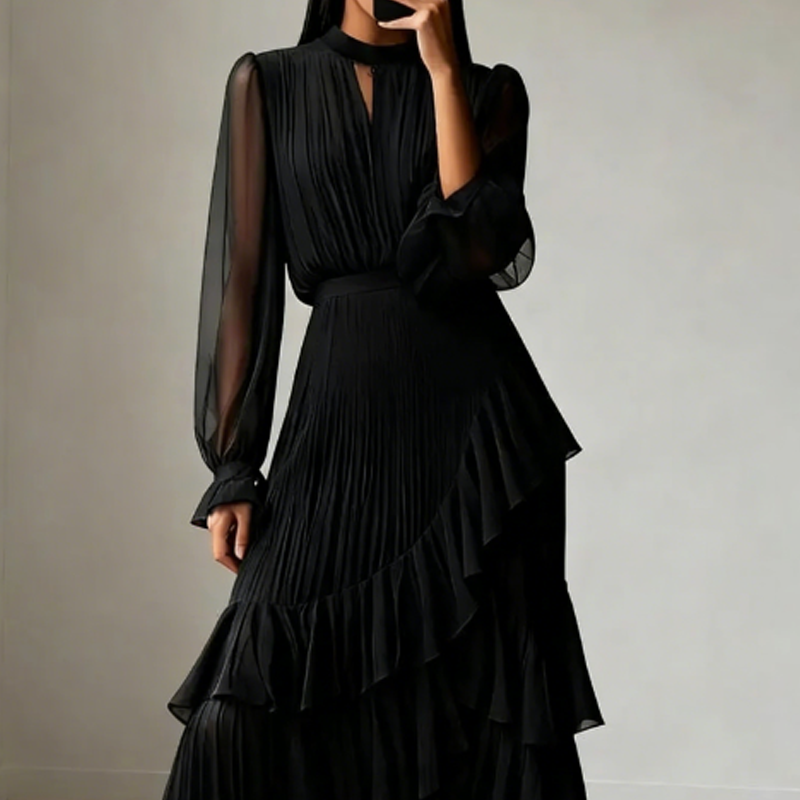 Élégante robe midi plissée à volants.